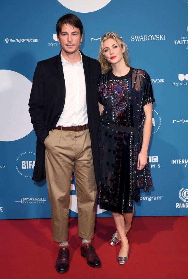 famouswives_001 famouswives_001