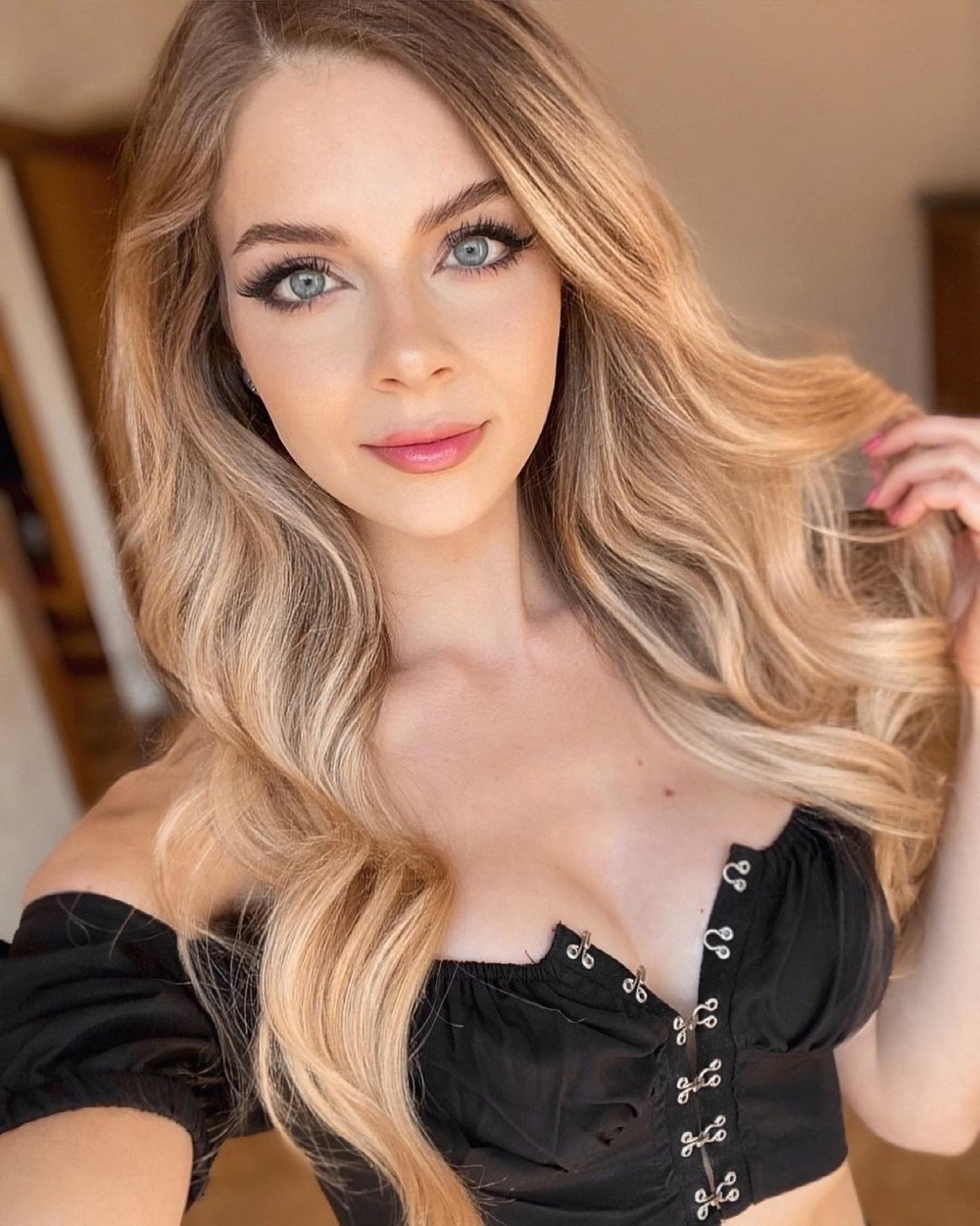 girlsincorsets23_050