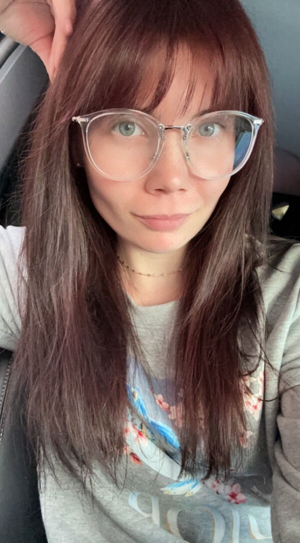 girlswithglasses43_017
