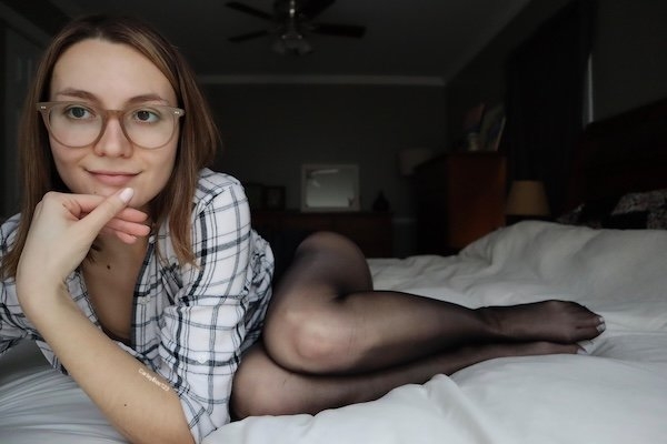girlswithglasses44_040
