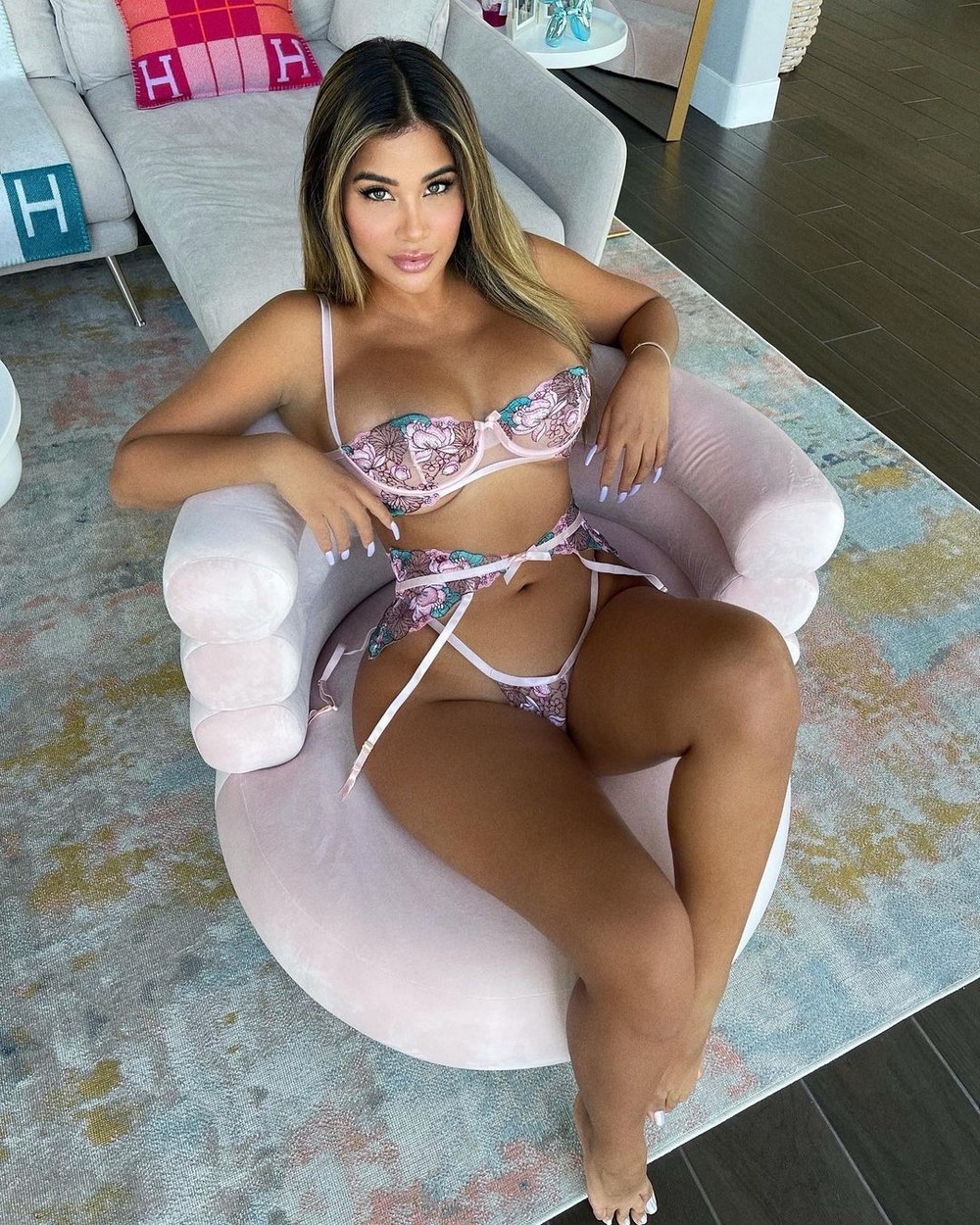 girlslingerie150_041