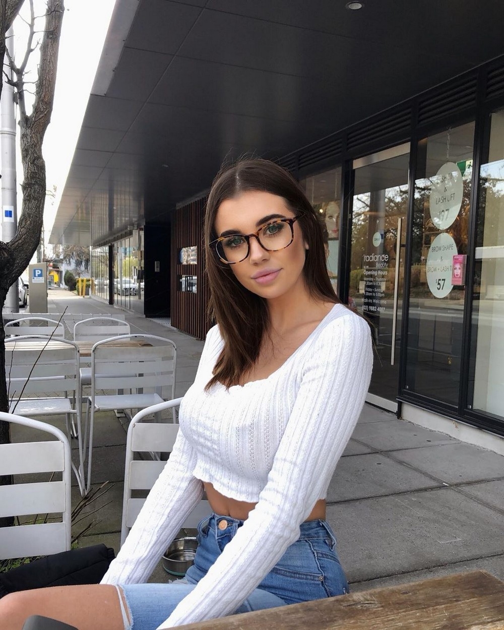 girlswithglasses47_032