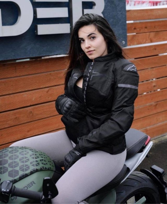 beautifulgirls751_028