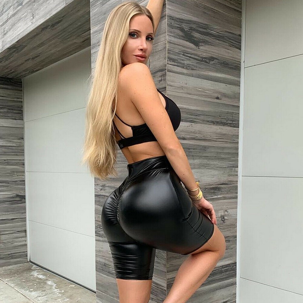 girlsinlatexleather36_003