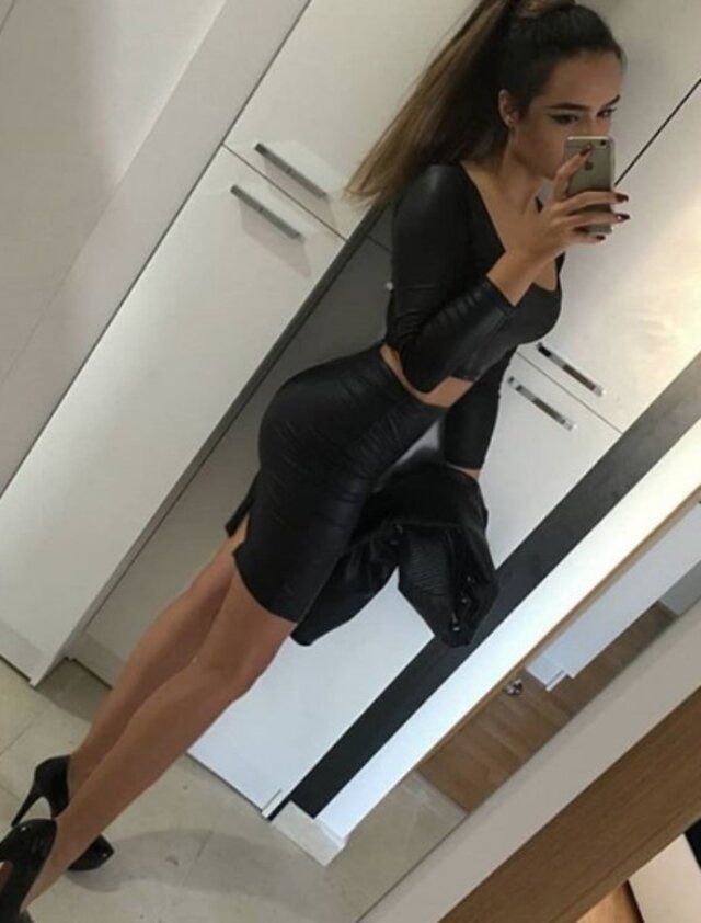 girlsinlatexleather36_053