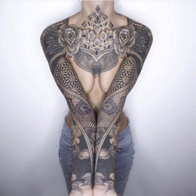 interestingtattoos22_033