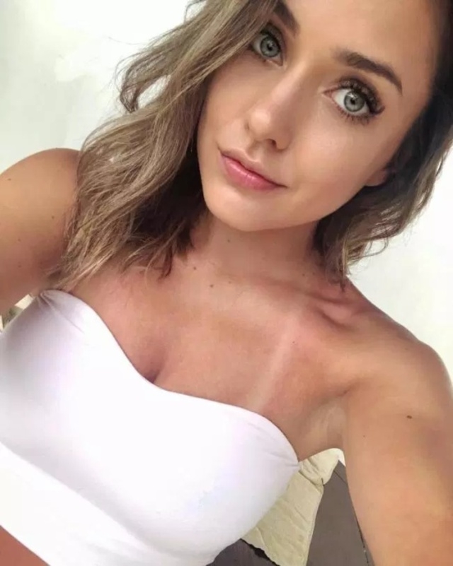 beautifulgirls786_029