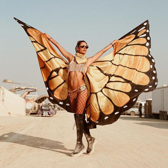 girlsofburningman2017_033 girlsofburningman2017_033