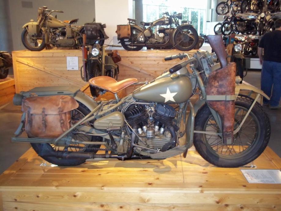 largestmotorcyclecollection_005 largestmotorcyclecollection_005
