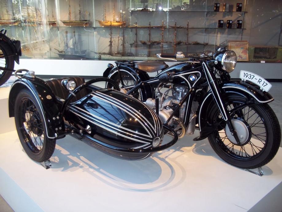 largestmotorcyclecollection_008 largestmotorcyclecollection_008