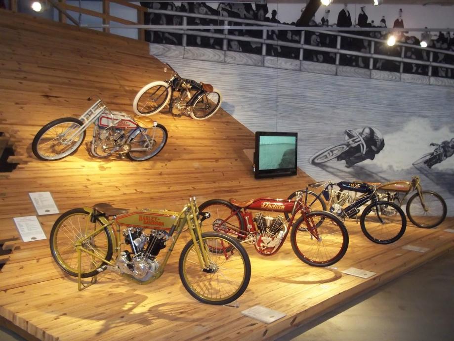 largestmotorcyclecollection_021 largestmotorcyclecollection_021