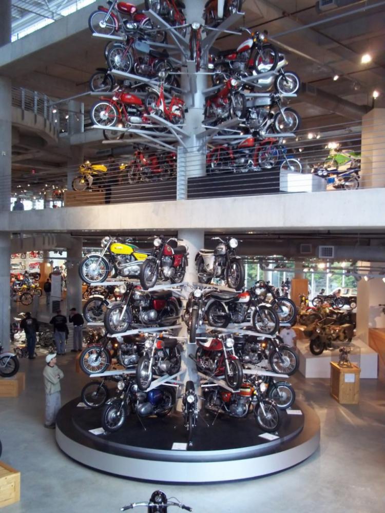 largestmotorcyclecollection_034 largestmotorcyclecollection_034