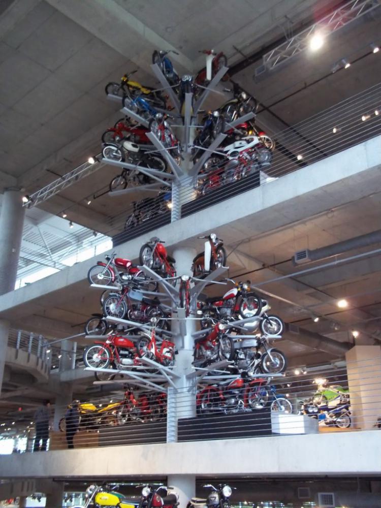 largestmotorcyclecollection_036 largestmotorcyclecollection_036