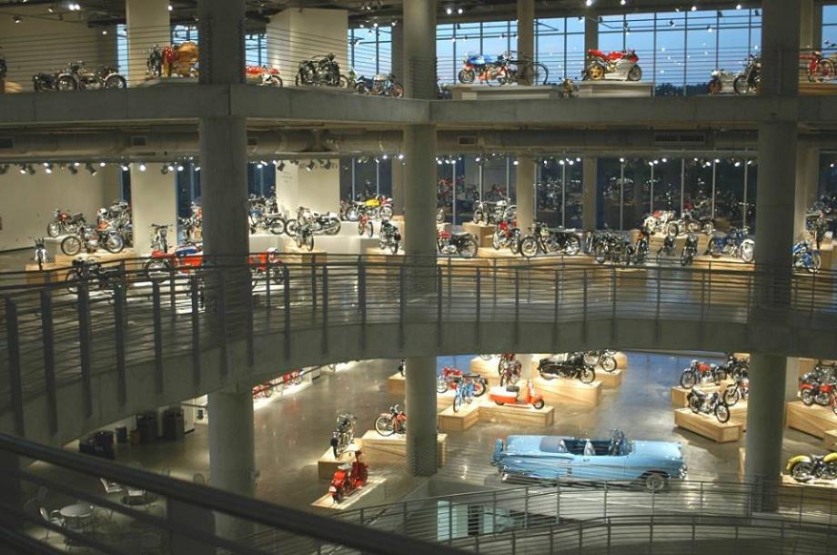 largestmotorcyclecollection_062 largestmotorcyclecollection_062