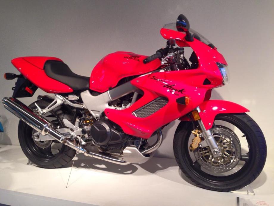 largestmotorcyclecollection_065 largestmotorcyclecollection_065