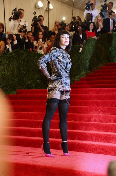 samaze_003-1253 samaze_003-1253