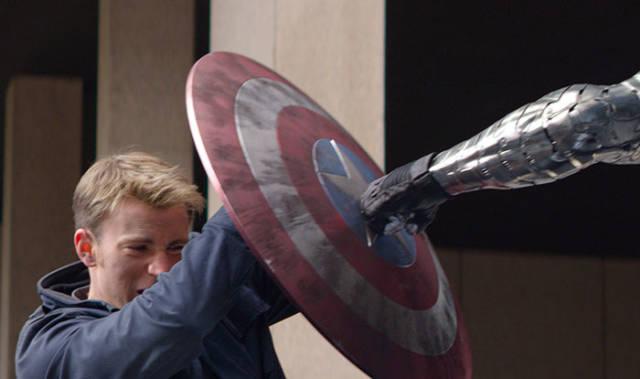 movieplotholes_1_016 movieplotholes_1_016