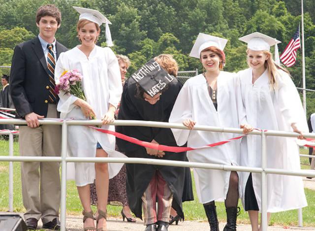 movieplotholes_1_034 movieplotholes_1_034