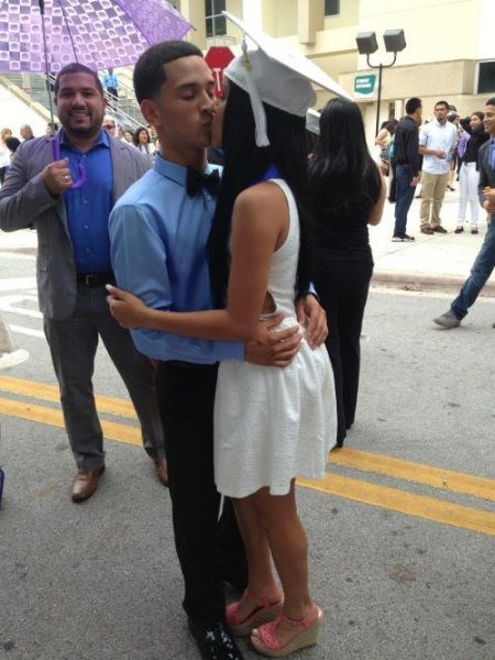 photobombinggoldenglobes_024