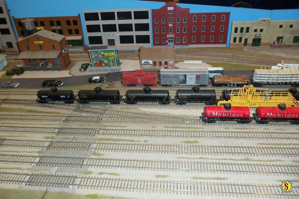 train_show_049 train_show_049