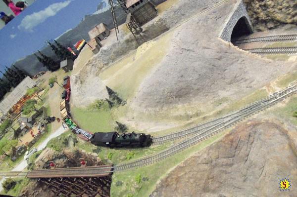 train_show_053 train_show_053